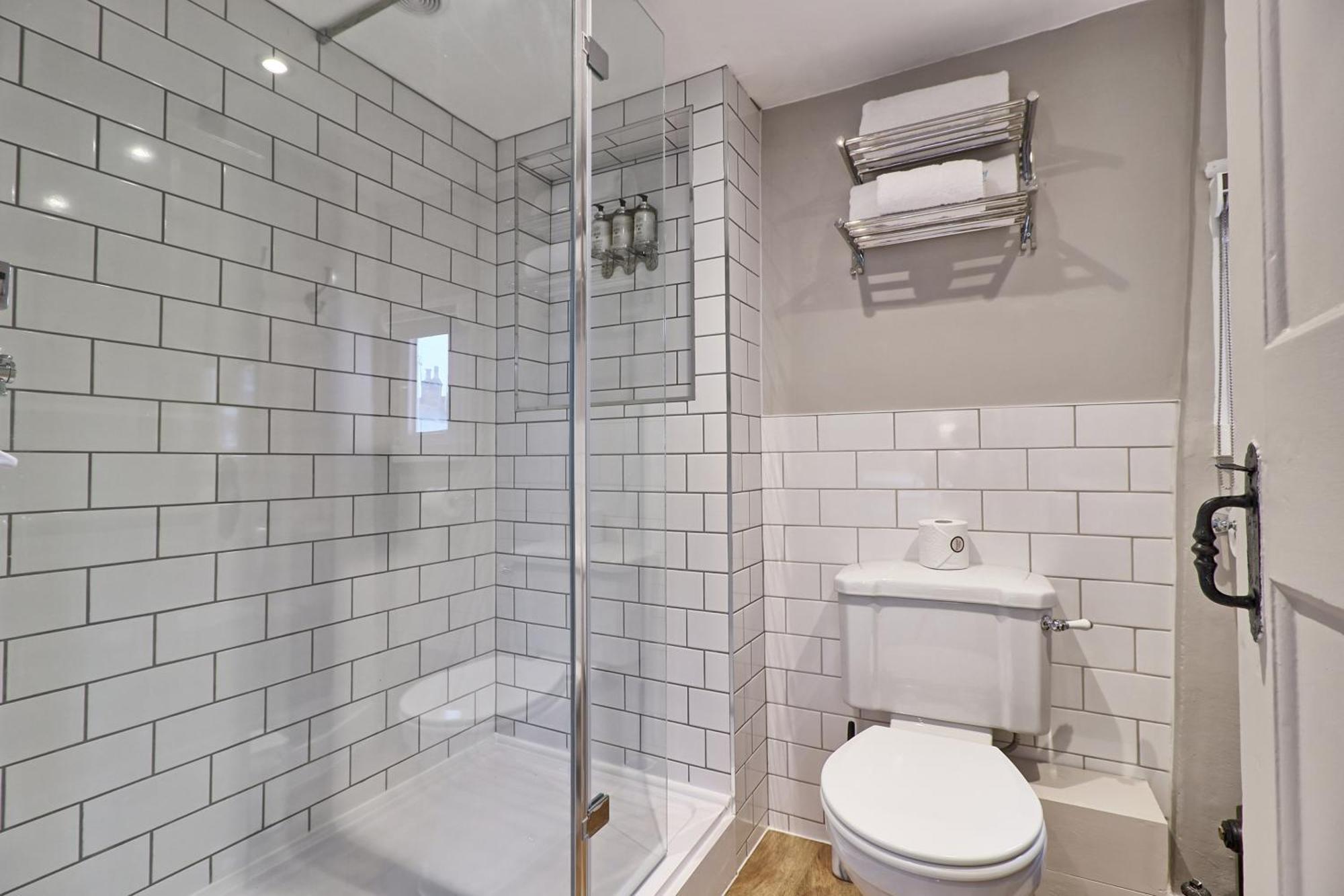 Ranfield'S Brasserie Hotel Rooms Когешъл Екстериор снимка