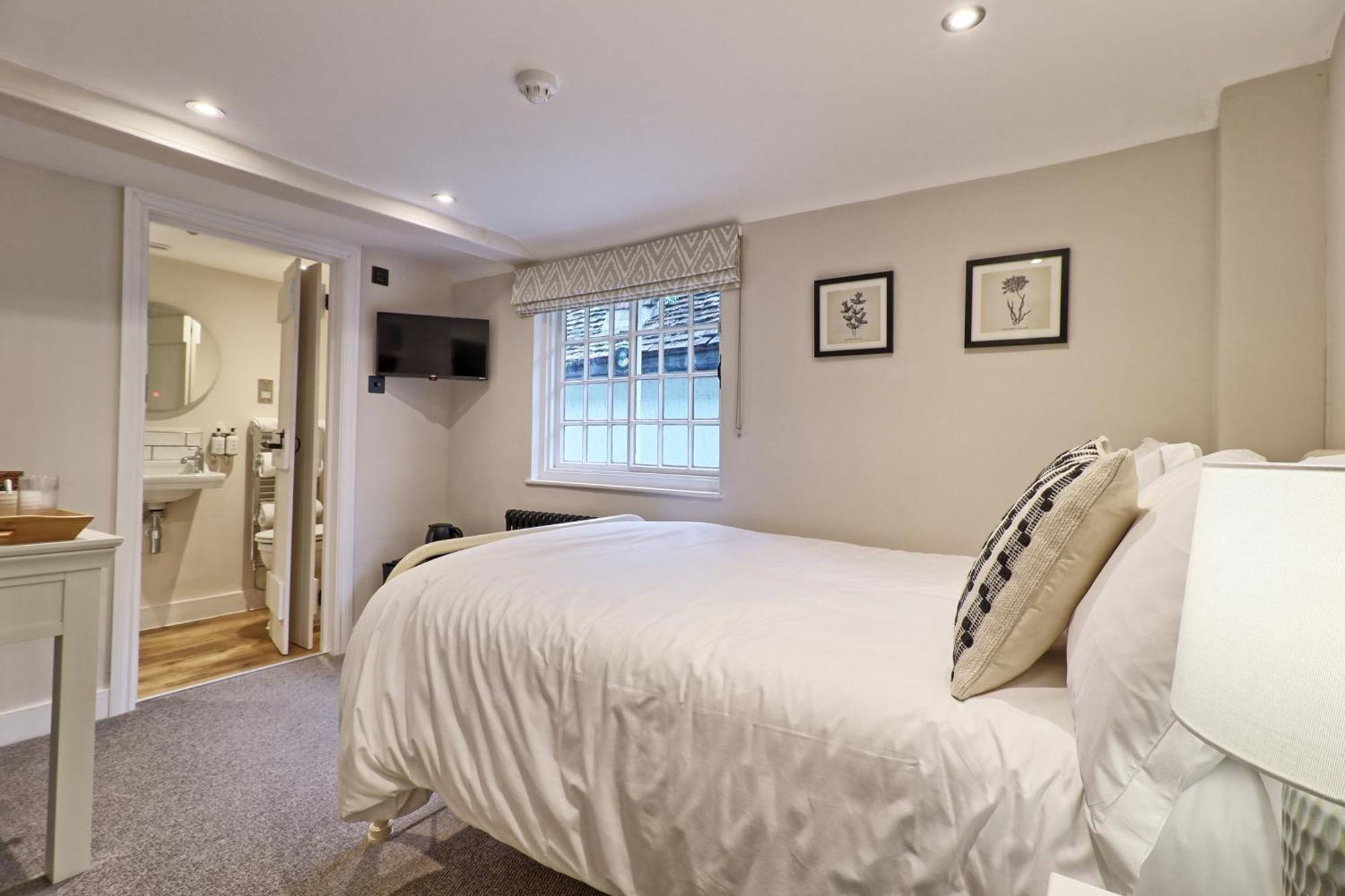 Ranfield'S Brasserie Hotel Rooms Когешъл Екстериор снимка